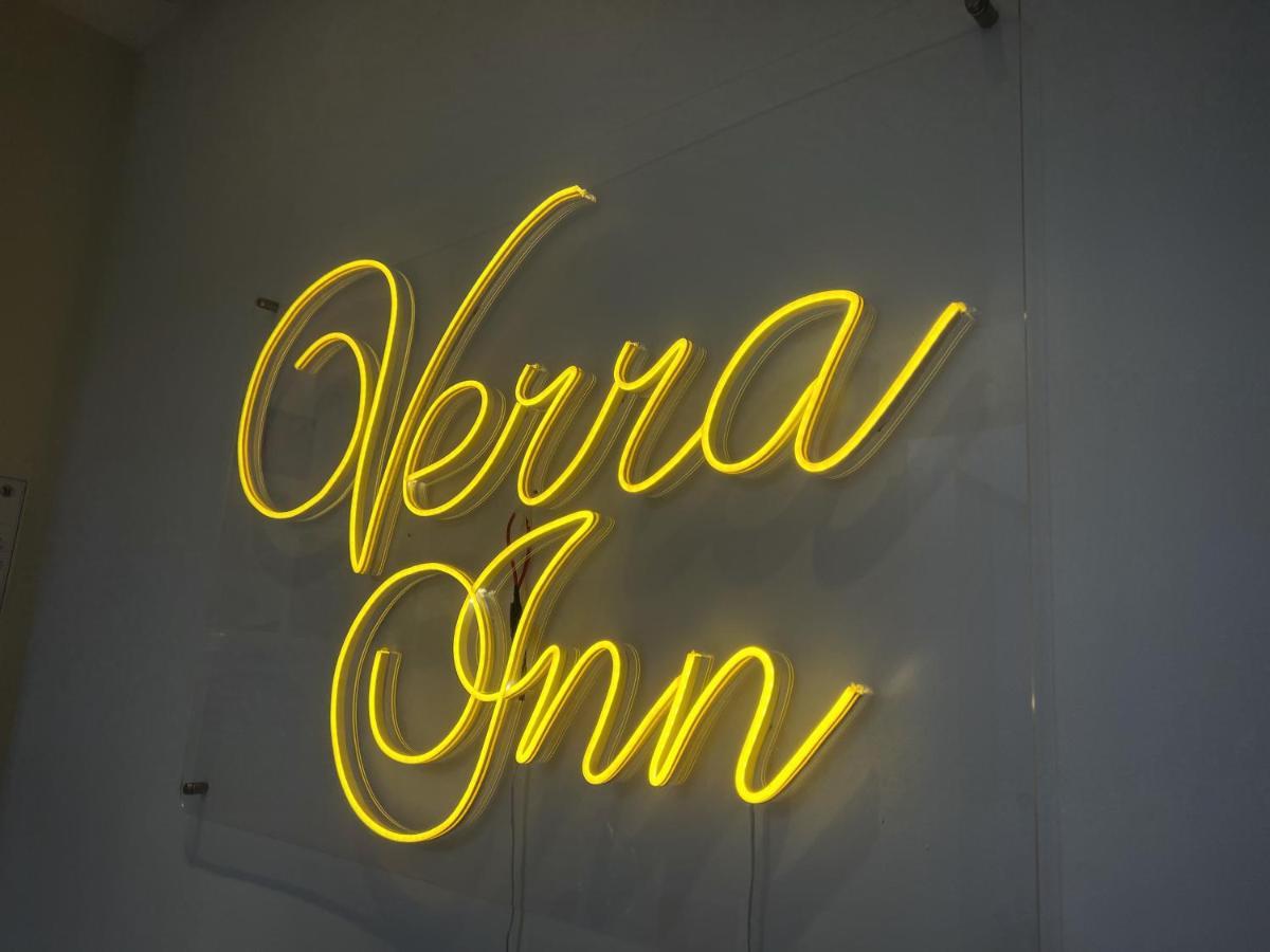 Verra Inn タガイタイ エクステリア 写真
